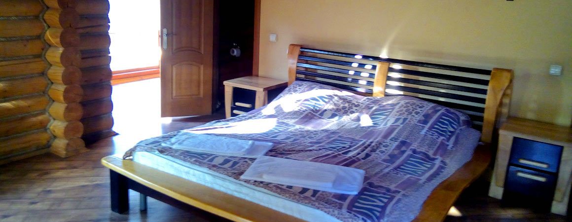 Затишні котеджі для відпочинку та ночівлі